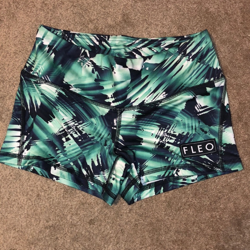 FLEO 3.25 INCH SHORTS